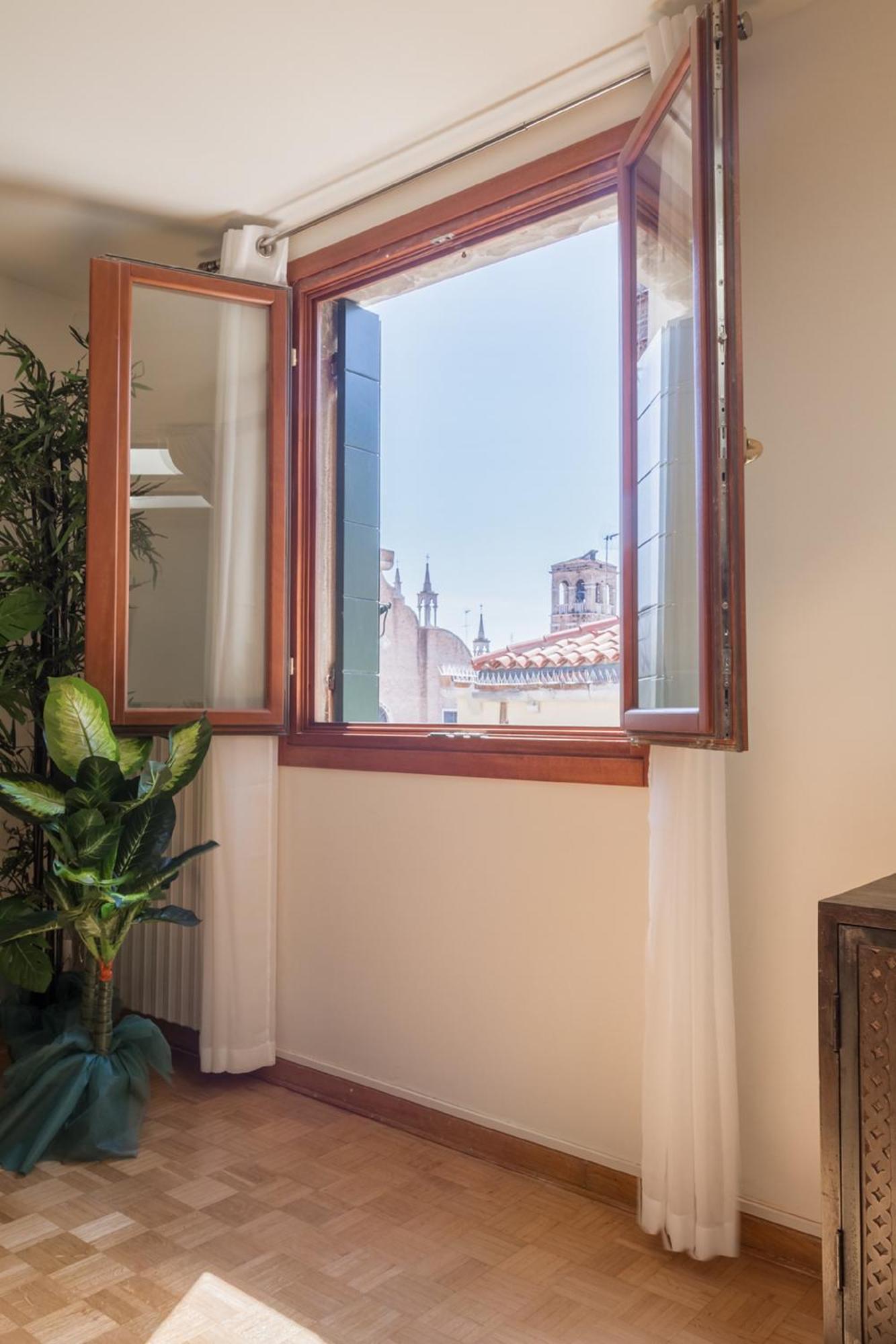 Palace Tintoretto *